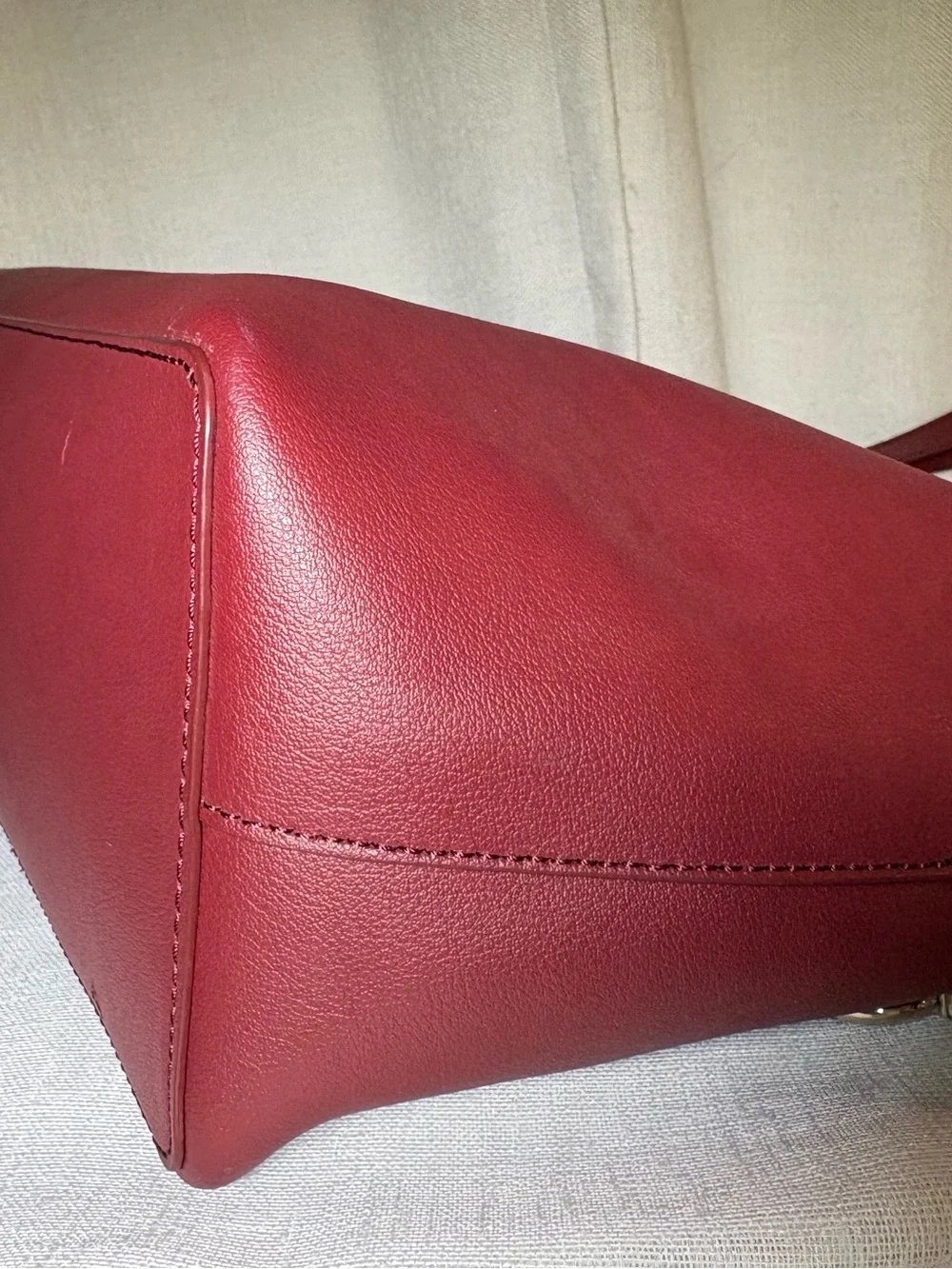 Away The Latitude Tote Ruby Burgundy Leather Travel Laptop Carry On Bag EUC